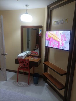 Hotel Sogo Lrt Monumento Station