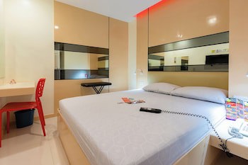 Hotel Sogo Lrt Monumento Station