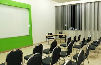 Pop! Hotel Kelapa Gading Jakarta