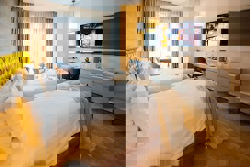 Dosso Dossi Hotels & Spa Downtown