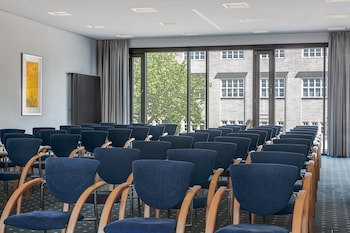 IntercityHotel Hamburg Hauptbahnhof galeri fotoğrafı