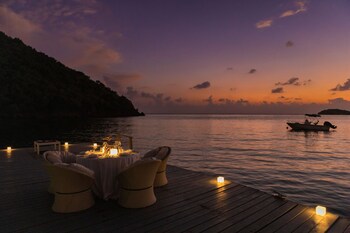Carlisle Bay