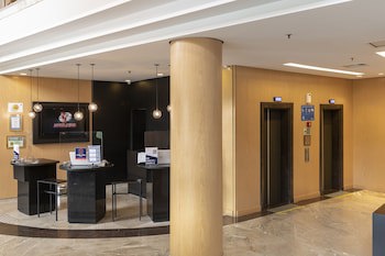 Blue Tree Towers Analia Franco Tatuape