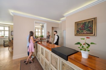 Hotel Bookquet