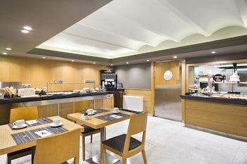 Acta Atrium Palace