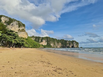 Vacation Village Phra Nang Inn