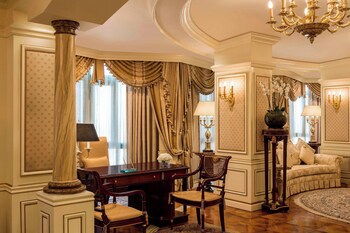 Sheraton Kuwait, A Luxury Collection Hotel, Kuwait City