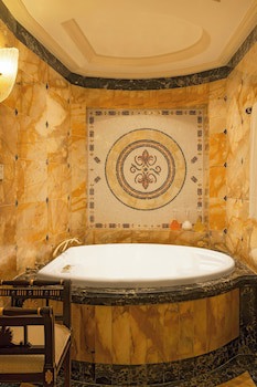 Sheraton Kuwait, A Luxury Collection Hotel, Kuwait City