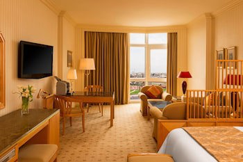 Sheraton Kuwait, A Luxury Collection Hotel, Kuwait City