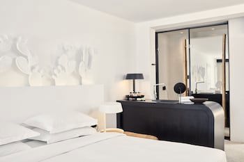 Royal Myconian - Leading Hotels of the World fotoğrafı