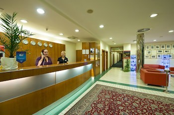 Ramada by Wyndham Airport Prague galeri fotoğrafı