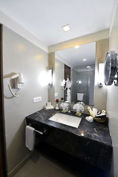 The Bristol Hotel