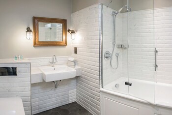 De Vere Wokefield Estate