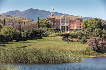 Anantara Villa Padierna Palace Benahavis Marbella