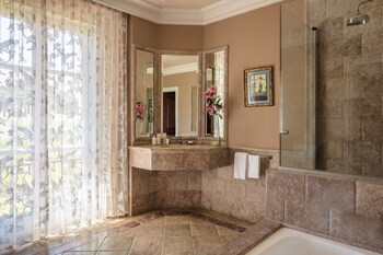 Anantara Villa Padierna Palace Benahavis Marbella