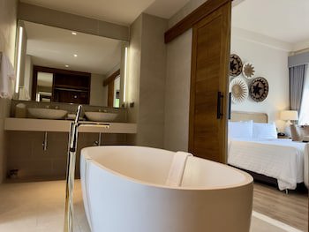 Baan Haad Ngam Boutique Resort & Villas