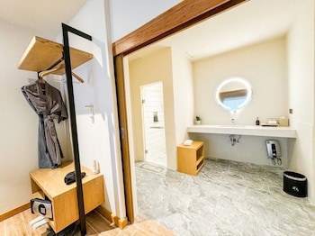 Baan Haad Ngam Boutique Resort & Villas