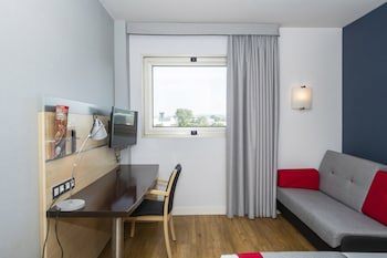 Holiday Inn Express Montmelo