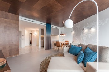 Ema House Hotel Suites