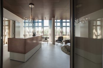 Ema House Hotel Suites