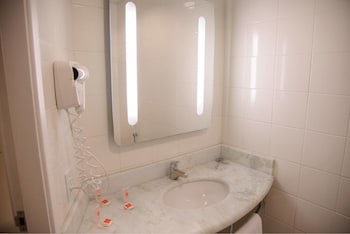 Ibis Joinville