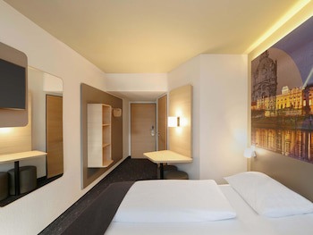 B&B Hotel Berlin City-West galeri fotoğrafı