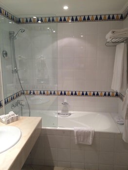 Regency Tunis Hotel