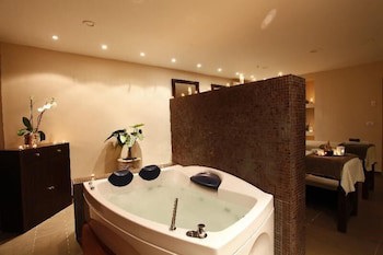Regency Tunis Hotel