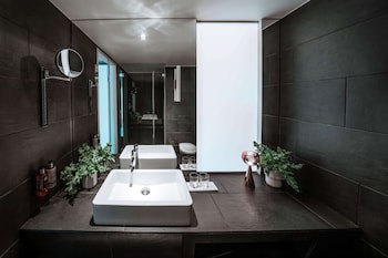 Hotel Q galeri fotoğrafı