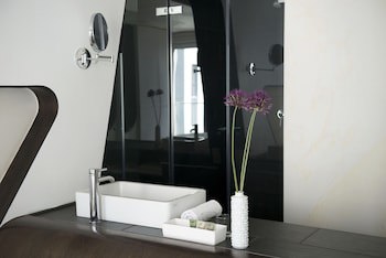 Hotel Q galeri fotoğrafı