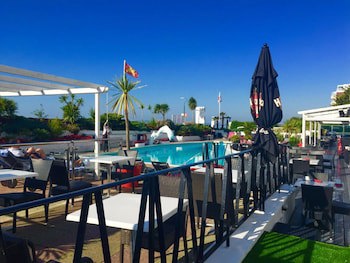 The Cumberland Hotel - Oceana Collection