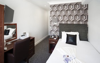 The Cumberland Hotel - Oceana Collection