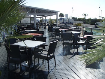 The Cumberland Hotel - Oceana Collection