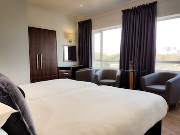 The Cumberland Hotel - Oceana Collection