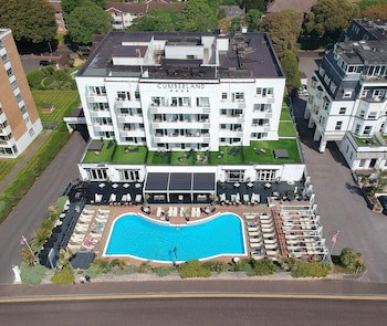 The Cumberland Hotel - Oceana Collection