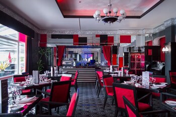 The Cumberland Hotel - Oceana Collection