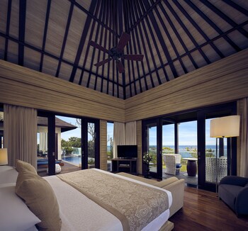 Conrad Bali