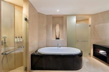 Conrad Bali