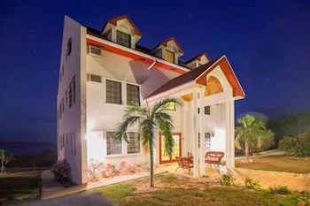 Gems At Paradise Beach Hotel