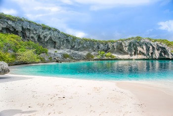 Gems At Paradise Beach Hotel