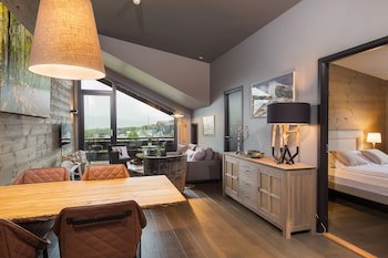 Highland Lodge