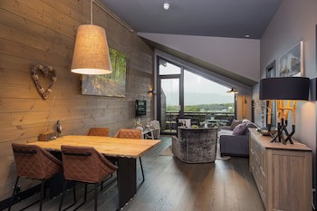 Highland Lodge