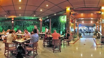 Green Garden Hotel