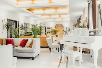 Mamaison Le Regina Boutique Hotel