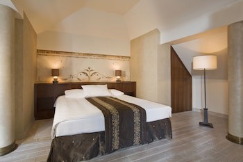 Mamaison Le Regina Boutique Hotel