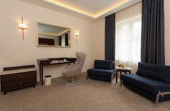 Mamaison Le Regina Boutique Hotel