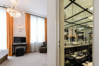 Opera Hotel fotoğrafı