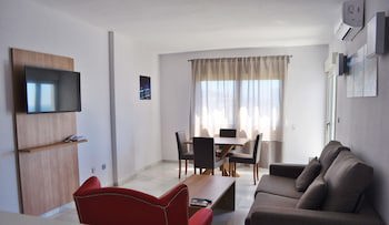 Aparthotel First Flatotel International