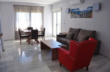 Aparthotel First Flatotel International