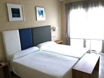 Aparthotel First Flatotel International